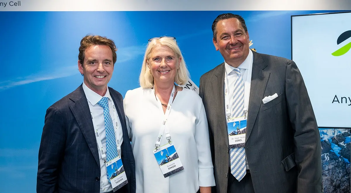 Dr. Christian Thirion, CEO SIRION Biotech; Susanne Simon, Head of Public Relations IZB; Dr. Peter Hanns Zobel, CEO IZB (v.l.n.r.)